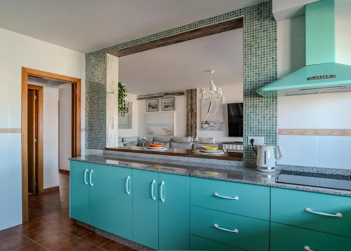 Villa Atlantica - Cliffside Retreat