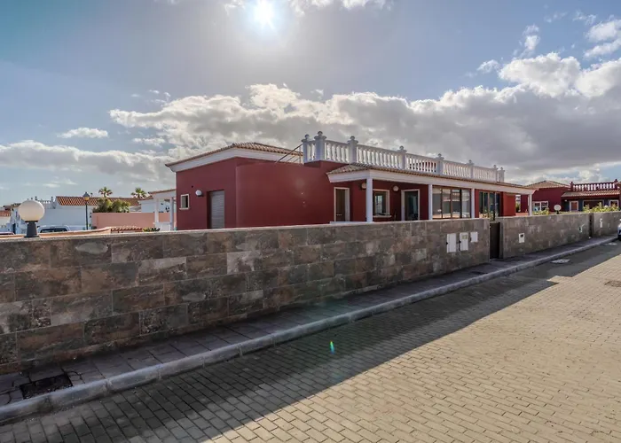 Atlantica - Cliffside Retreat