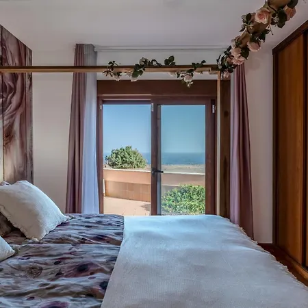 Atlantica - Cliffside Retreat