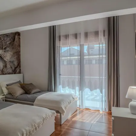 Atlantica - Cliffside Retreat